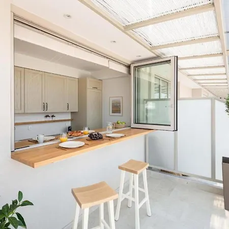 Lavish Unique Penthouse Next To The Seafront Lejlighed Thessaloníki